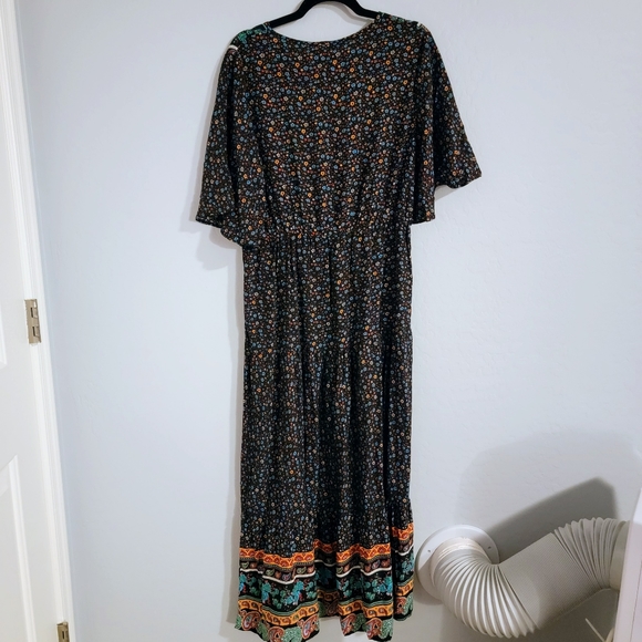 NWT Boho Floral Maxi - Picture 3 of 4